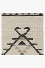 Load image into Gallery viewer, Damali Black & White Rug