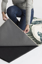Load image into Gallery viewer, Palma Jade Rug
