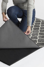 Load image into Gallery viewer, Terali Black Rug
